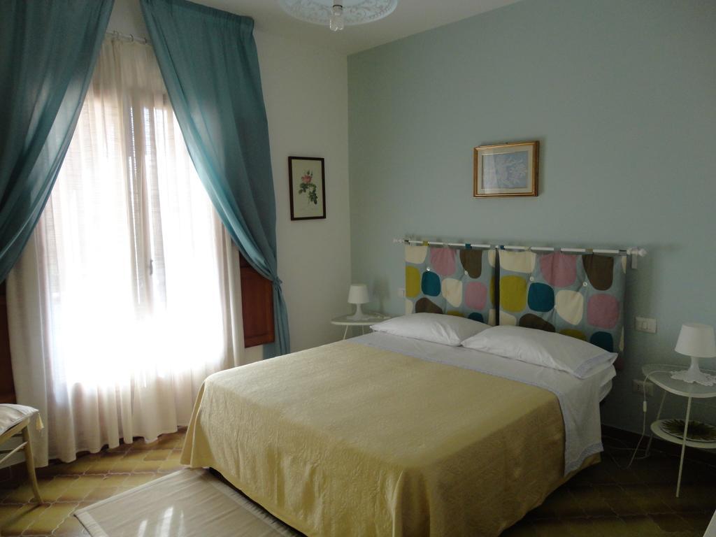 B&B Cristina Centola Δωμάτιο φωτογραφία